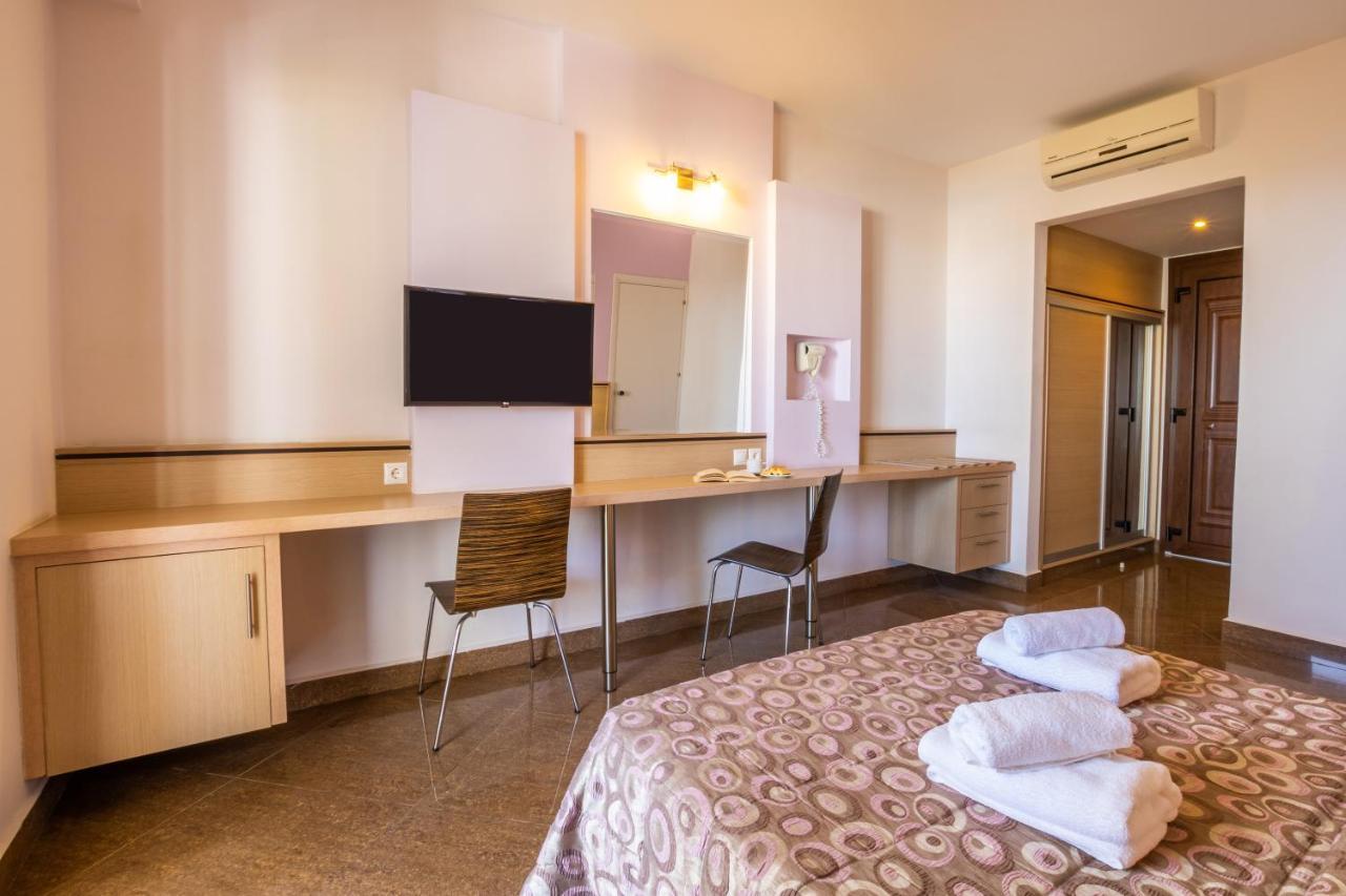 Irini Hotel 4*