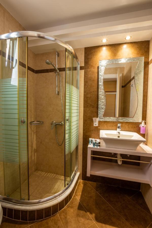 Hotel Irini