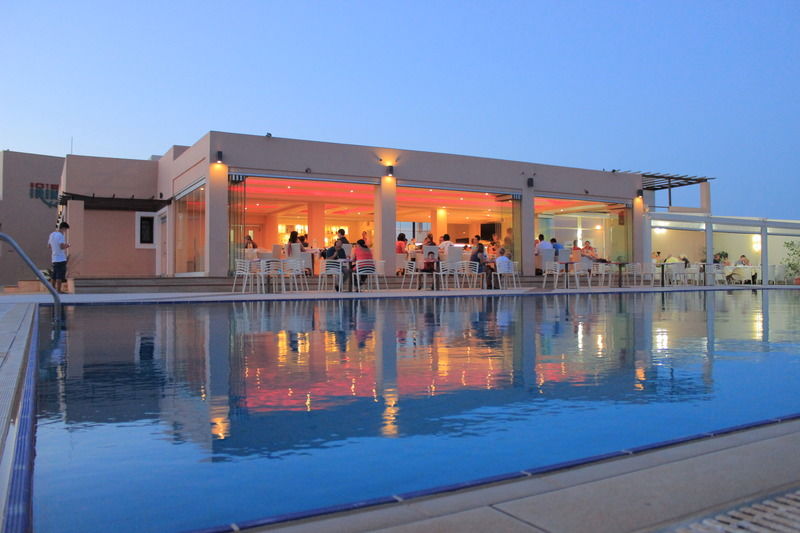 Irini Hotel 4*